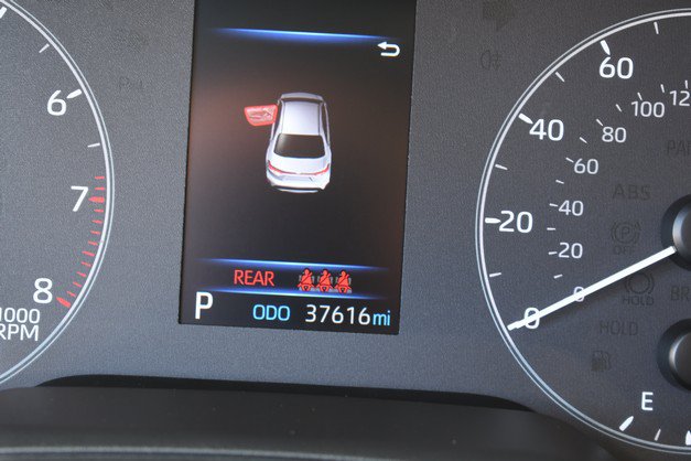 Certified 2025 Toyota Corolla LE FWD image 32
