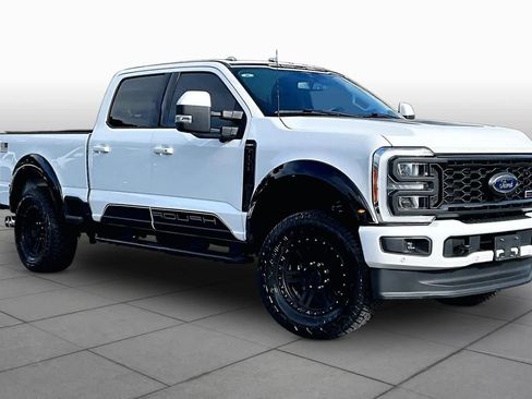 Used 2023 Ford F250 Lariat w/ Lariat Ultimate Package AWD/4WD image 3