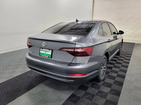 Used 2020 Volkswagen Jetta SE w/ SE Cold Weather Package FWD image 9