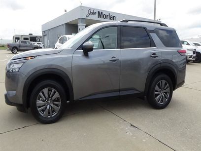Used 2025 Nissan Pathfinder SV