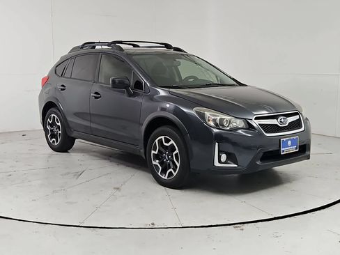 Used 2016 Subaru Crosstrek 2.0i Premium w/ Moonroof Package AWD/4WD image 8