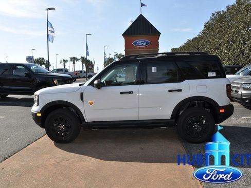 New 2026 Ford Bronco Sport Badlands w/ Badlands Tech Package AWD/4WD image 2