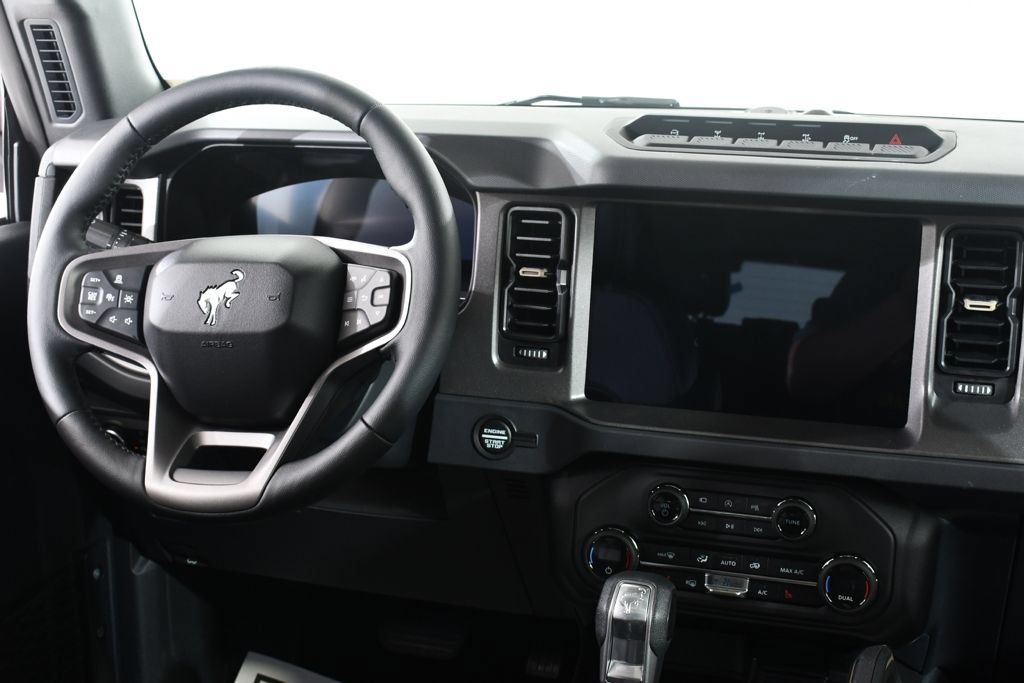 New 2026 Ford Bronco Badlands AWD/4WD image 8