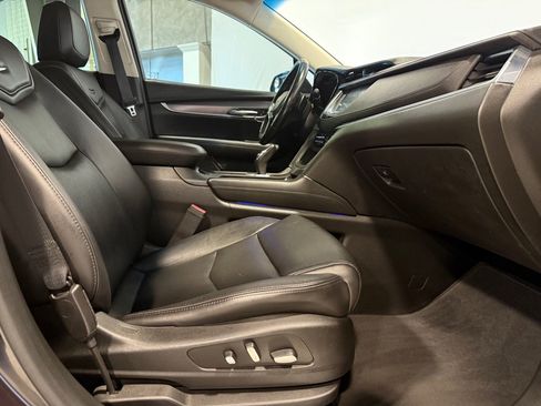 Used 2018 Cadillac XT5 Luxury image 27