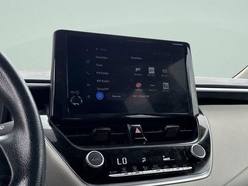 Used 2024 Toyota Corolla LE image 33