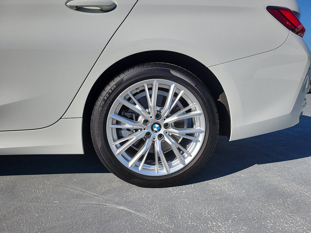Used 2023 BMW 330i Sedan RWD image 6