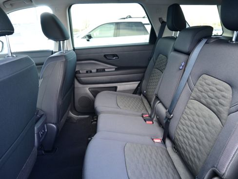 New 2026 Nissan Pathfinder SV image 16