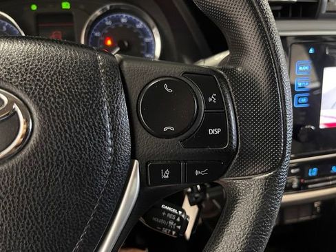 Used 2017 Toyota Corolla LE w/ Carpet Mat Package (TMS) FWD image 27