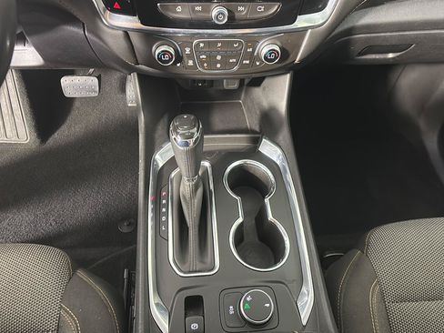 Used 2018 Chevrolet Traverse LT FWD image 35