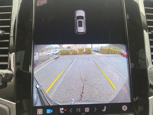 Used 2023 Volvo XC90 B6 Plus w/ Protection Package image 18