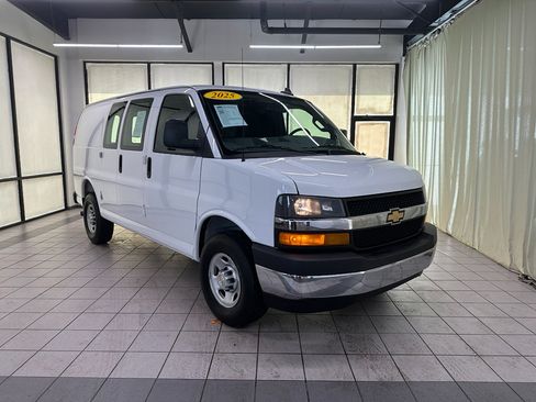Certified 2025 Chevrolet Express 2500 w/ Driver Convenience Package RWD image 2