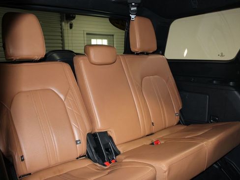 Used 2022 Ford Expedition Platinum AWD/4WD image 36