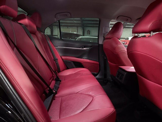 Used 2022 Toyota Camry XSE FWD image 15