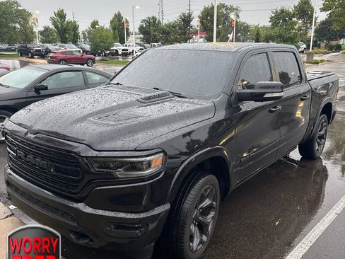 Used 2020 RAM 1500 Limited w/ Black Appearance Package AWD/4WD image 1