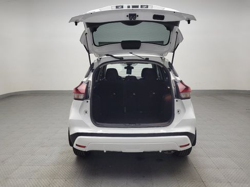 Used 2021 Nissan Kicks S FWD image 29