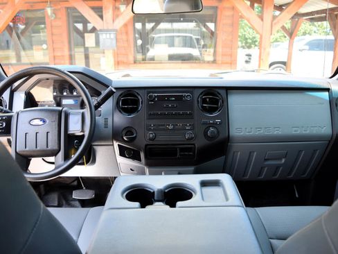 Used 2016 Ford F250 XL image 9