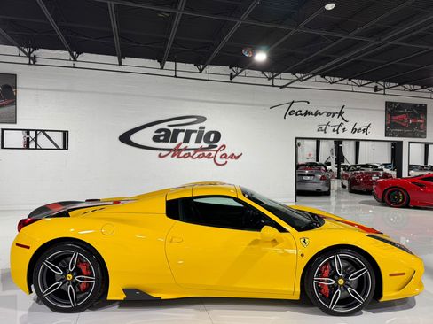 Used 2015 Ferrari 458 Speciale A image 24