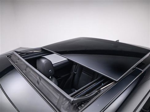 New 2024 Land Rover Range Rover Evoque S image 15