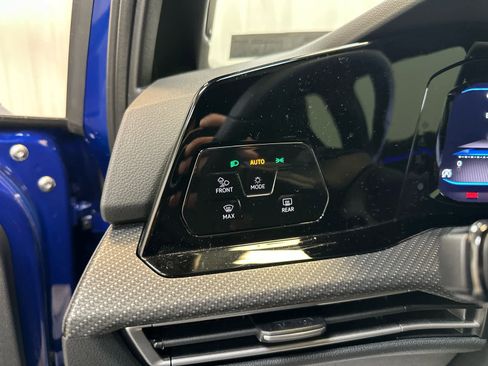 Used 2024 Volkswagen Golf R image 18
