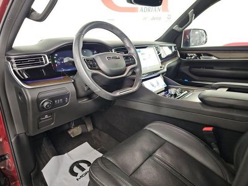 Certified 2022 Jeep Grand Wagoneer Series I image 9