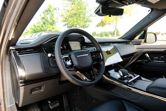 New 2026 Land Rover Range Rover Sport Dynamic SE AWD/4WD image 3