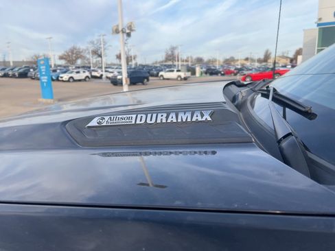 Used 2022 Chevrolet Silverado 3500 High Country w/ Safety Package II image 15