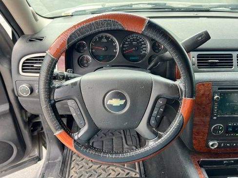Used 2007 Chevrolet Tahoe LTZ w/ LTZ Preferred Equipment Group AWD/4WD image 20