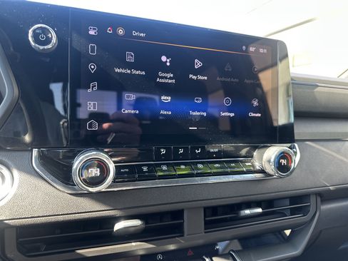 Used 2025 Chevrolet Colorado Trail Boss image 17