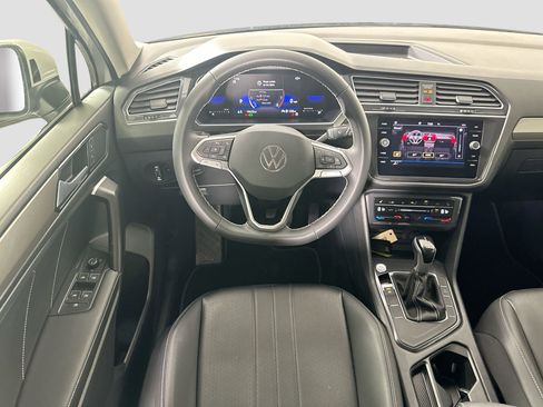 Certified 2023 Volkswagen Tiguan SE image 20
