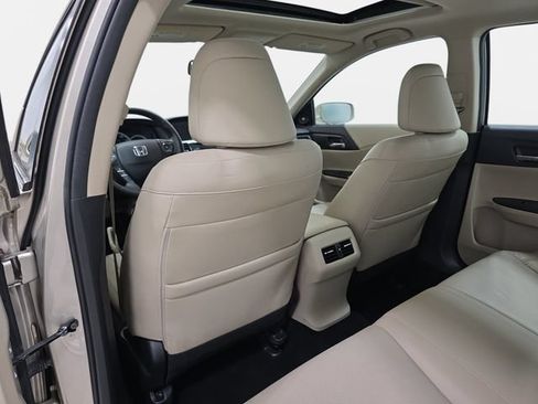 Used 2015 Honda Accord EX-L image 12