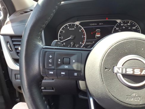 Used 2023 Nissan Rogue SV w/ SV Premium B Package AWD/4WD image 13