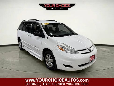 Used 2010 Toyota Sienna LE FWD image 10