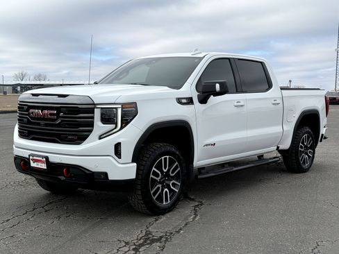 Used 2023 GMC Sierra 1500 AT4 w/ Technology Package image 10