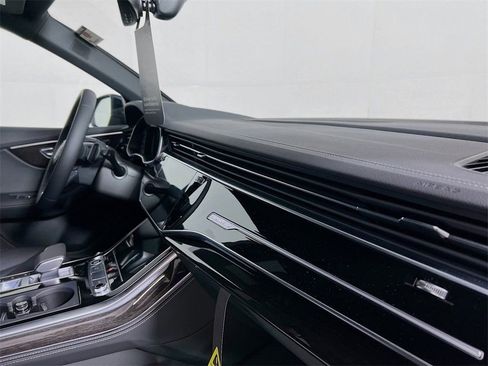 New 2026 Audi Q8 Premium Plus image 31