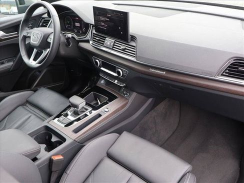 Used 2024 Audi Q5 e Premium Plus AWD/4WD image 28