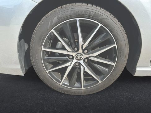 Used 2023 Toyota Camry SE w/ Convenience Package FWD image 10