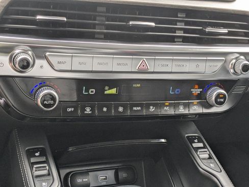 Used 2022 Kia Telluride EX w/ EX Premium Package FWD image 15