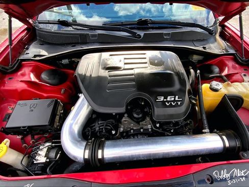 Used 2015 Dodge Charger SXT w/ Driver Confidence Group image 27