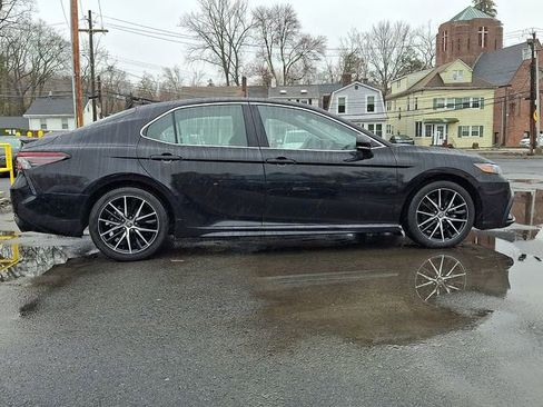 Used 2023 Toyota Camry SE w/ Cold Weather Package image 7