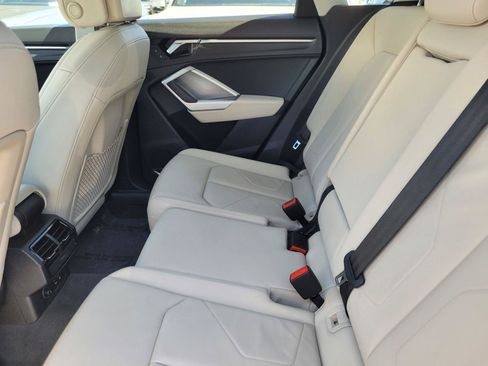 Used 2019 Audi Q3 2.0T Premium Plus w/ Premium Plus Package AWD/4WD image 17