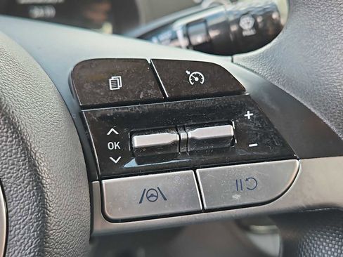 Used 2023 Hyundai Elantra Blue FWD image 24