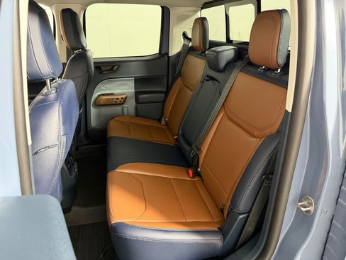 Used 2024 Ford Maverick Lariat FWD image 12