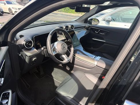 Certified 2026 Mercedes-Benz GLC 300 image 4