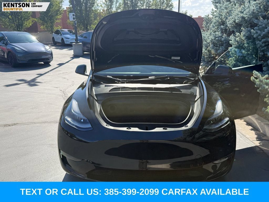 Used 2023 Tesla Model Y Long Range AWD/4WD image 31