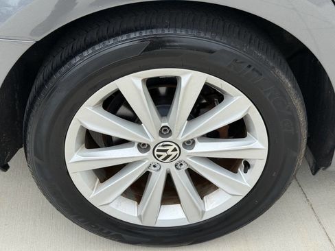 Used 2013 Volkswagen Passat 2.5 SEL Premium image 6