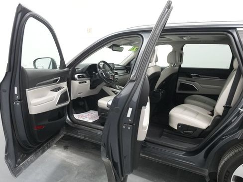 Used 2021 Kia Telluride S AWD/4WD image 20