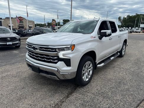 Used 2023 Chevrolet Silverado 1500 LTZ w/ Technology Package AWD/4WD image 3