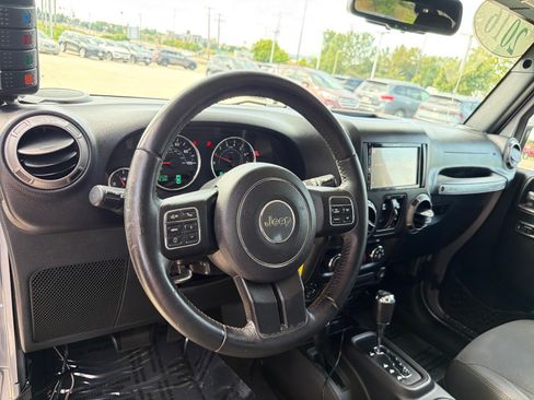 Used 2016 Jeep Wrangler Unlimited Sport w/ Quick Order Package 24S AWD/4WD image 11
