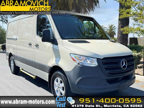 Used 2022 Mercedes-Benz Sprinter 1500 image 1