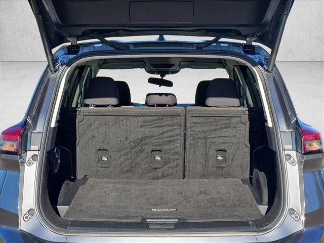 Used 2026 Nissan Rogue SV FWD image 6